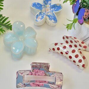 ✨Bundle 4 PCS | Assorted Hair Clips Flower Claw Clips Hair Accessories✨